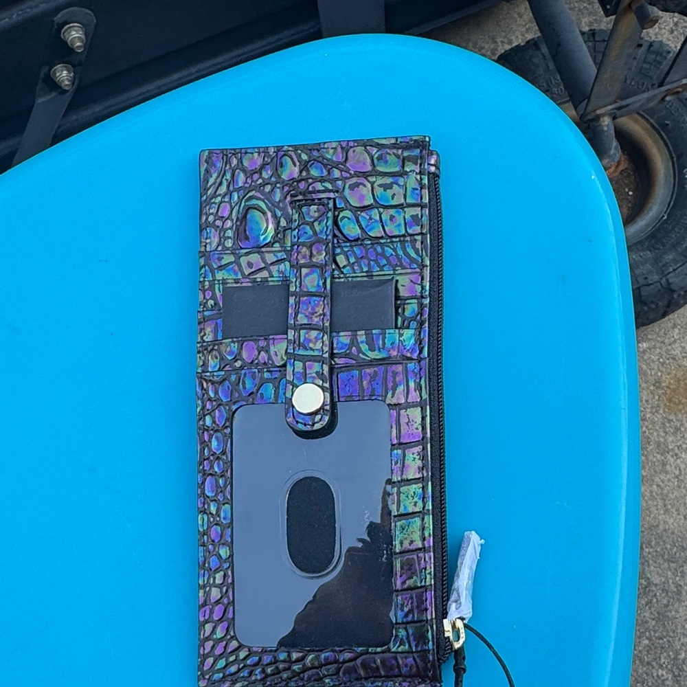 Soldout Brahmin Black Pearl Handsfree Credit Card Holder NWT w Registration